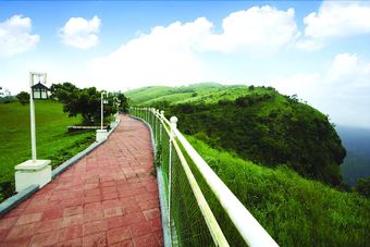 Hotel Green Berg Holiday Resorts