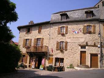 House With 2 Bedrooms In Peyrusse Le Roc, With Enclosed Garden