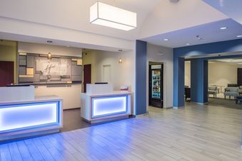 Holiday Inn Express Hotel & Suites Burlington