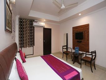 Oyo 3697 Hotel Rivieraa