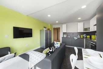 Hostal Austen House - Campus Accommodation