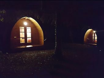 Les Cabanes Des Chateaux