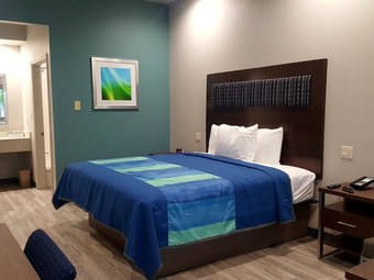 Motel Hotel Blue - Woodlands