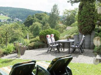 Apartamento Holiday Home In An Idyllic Setting In The Heart Of The Erzgebirge Mountains With Private Balcony