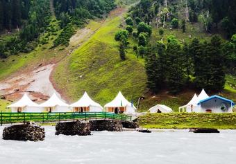 Hotel Sheen Woods Resort