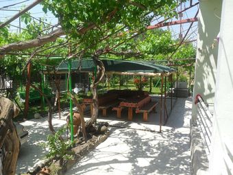 Hotel Guest House Garniresthost