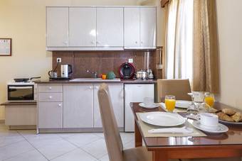 Hotel Irida Resort