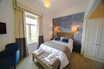 The Strand Hotel Former Home Of Oscar Wilde & Caffe Vergnano 1882