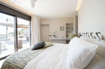 Luxury Villa The Olive Retreat