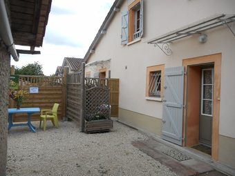 Apartamentos Les 3 G�tes La Glycine