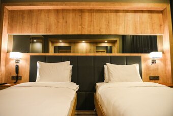 Hotel Ramada By Wyndham Vakfikebir