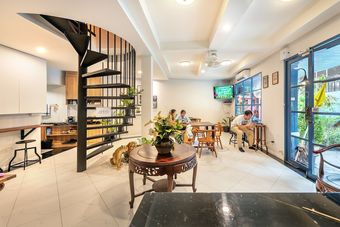 Hostal Visut House - Hostel