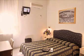 Genius Hotel