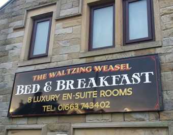 Bed & Breakfast The Waltzing Weasel