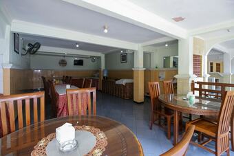 Hotel Airy Syariah Dr Wahidin 43 Bojonegoro