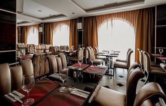 Iu Hotel U�ge