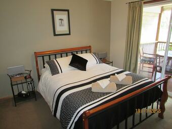 Lazy Days Bed And Breakfast Cottage