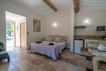 Bed & Breakfast Mas La Cheneraie