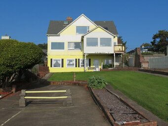 Breyhouse Bed And Breakfast Inn