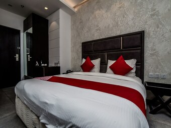 Hotel Edition O 30008 Pitampura