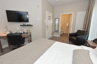 Hotel Le Petit Manoir Du Casino