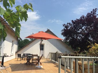 Hotel Au Nom Des Reines