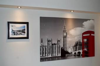 Apartamentos 2 Bedroom Flat With Private Garden