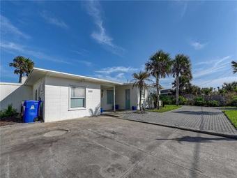 The Cali House - Four Bedroom Home