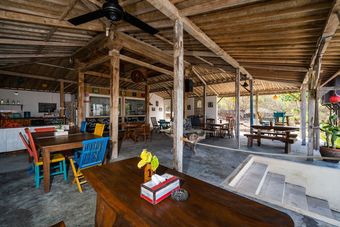 Hotel Island Cove Resort