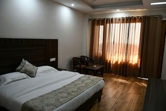 Hotel Flyers Paradise