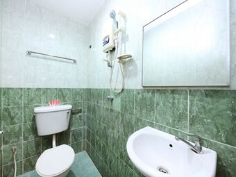 Oyo 775 Hotel Sahara Inn