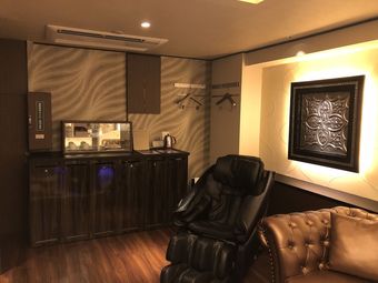 Hotel Raza - Adults Only