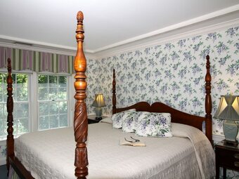 Bed & Breakfast Whalewalk Inn And Spa