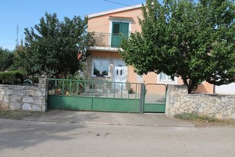 Apartment Ante