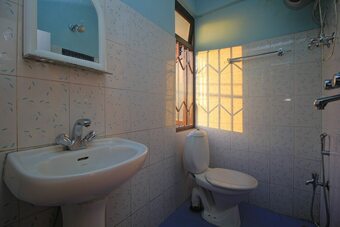 Hotel Oyo 27907 Greater Kailash The Palace