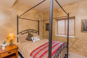 Luxury Townhouse In Mountains