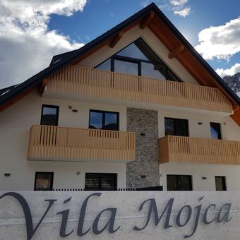 House Mojca - Apartments Lena