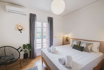 Mid-century Modern Villa Vintage Charm