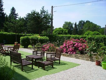 Hotel Aux Berges Du Saint Ferr�ol