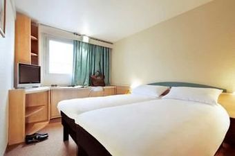 Hotel Ibis Grenoble Universit�