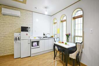 Pension Tongyoung Macalops