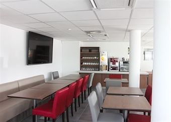 Hotel Premiere Classe Lyon Est - Saint Quentin Fallavier - A�roport