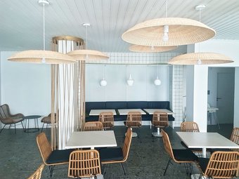 E.j. Pyrgos Bay Hotel