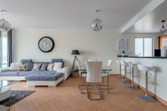 Pa�l Sunset Apartment