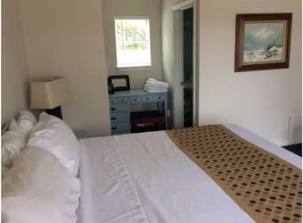 Portage Lake Motel