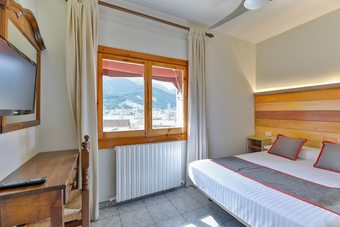 Oyo Hostal Bellosta, Rio Ara