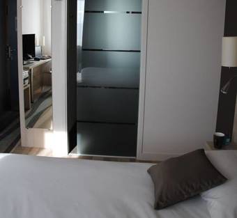 Brit Hotel Vend�e Mer