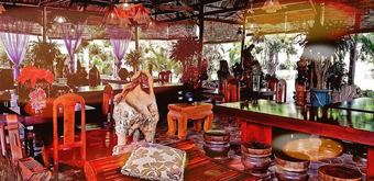 Hotel Nui Cam Resort