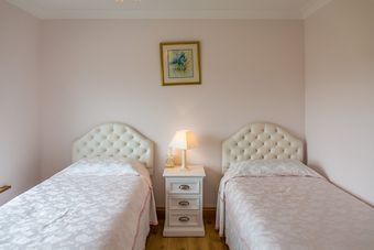 Lake View House, Recess