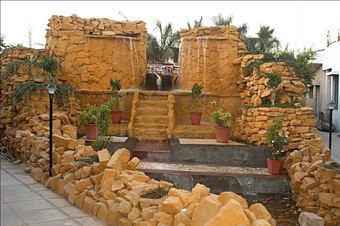 Hotel Leo Resorts